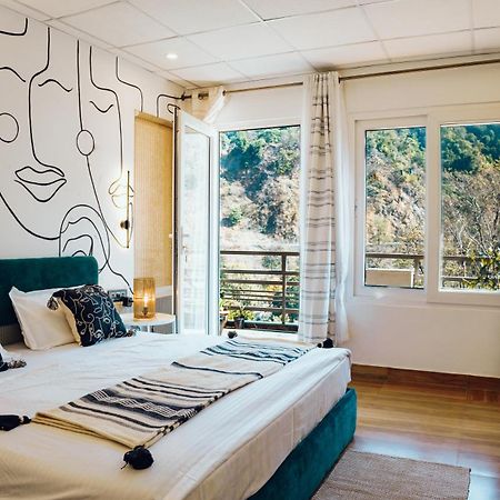 רישיקש Art Bliss Hostel מראה חיצוני תמונה
