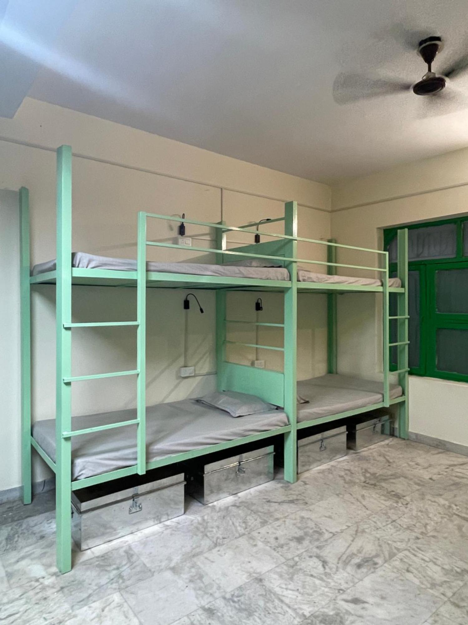 רישיקש Art Bliss Hostel מראה חיצוני תמונה
