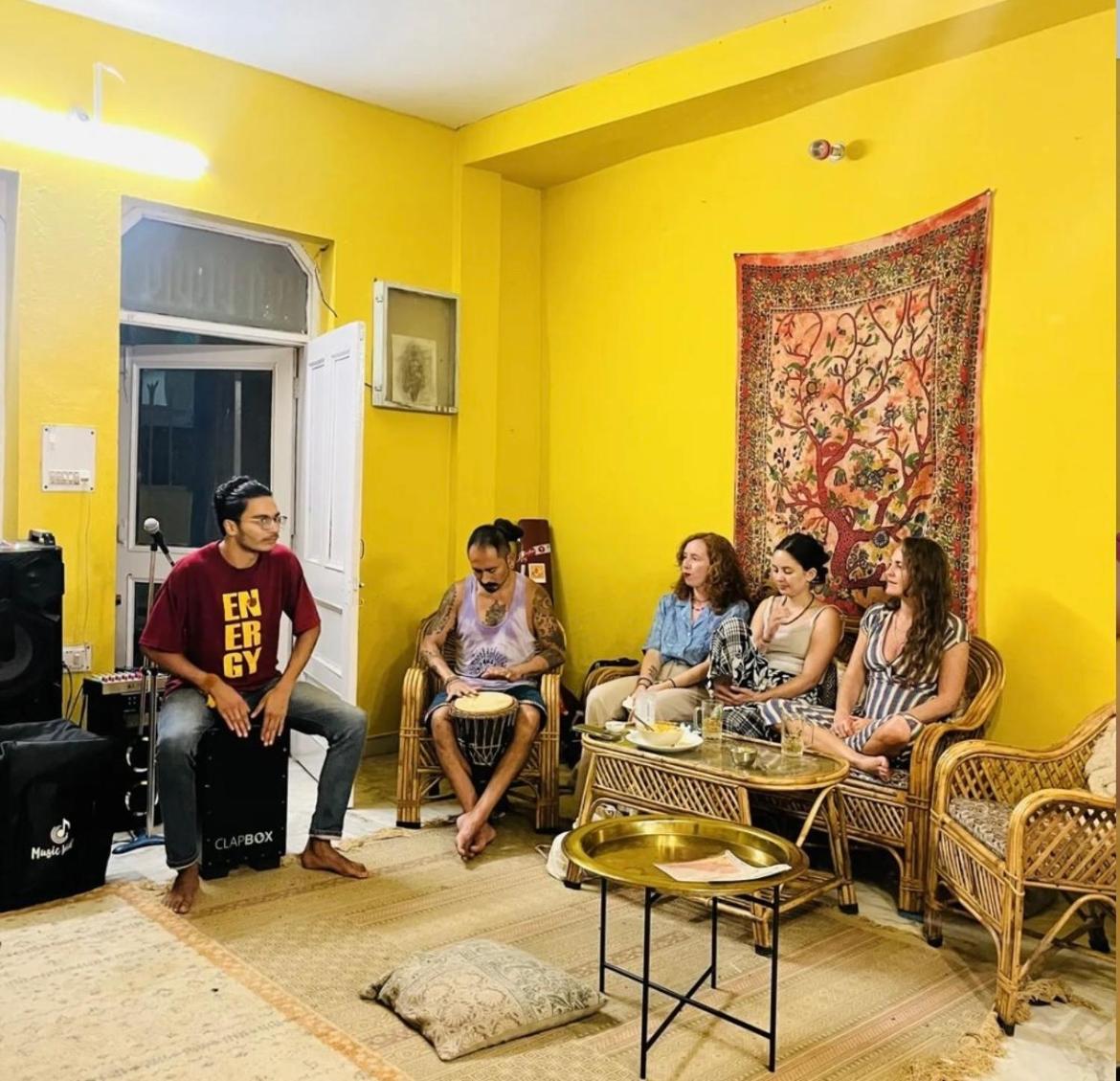 רישיקש Art Bliss Hostel מראה חיצוני תמונה