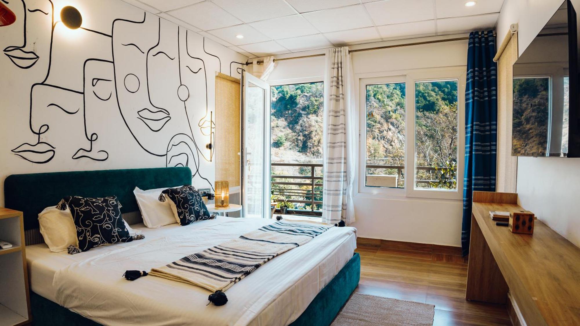 רישיקש Art Bliss Hostel מראה חיצוני תמונה