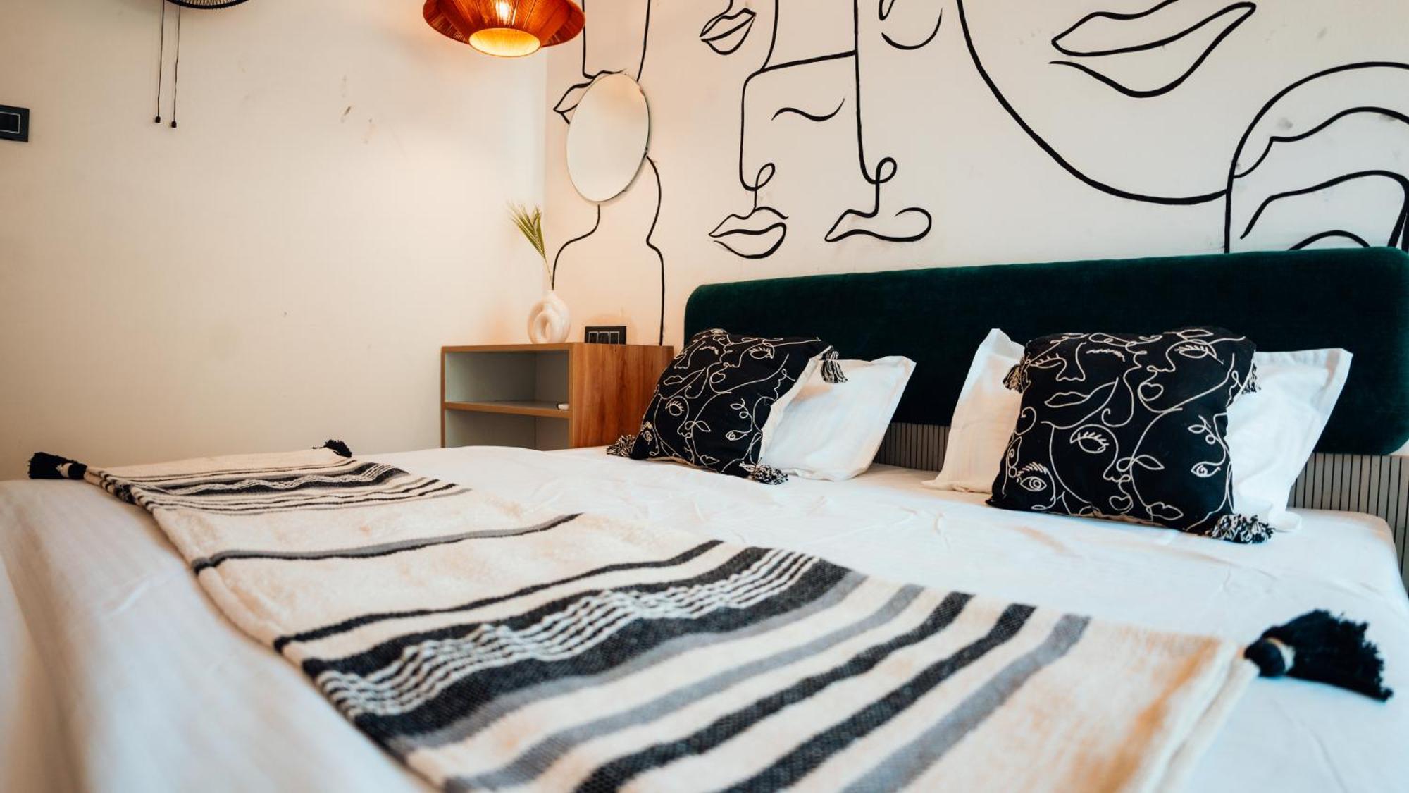 רישיקש Art Bliss Hostel מראה חיצוני תמונה