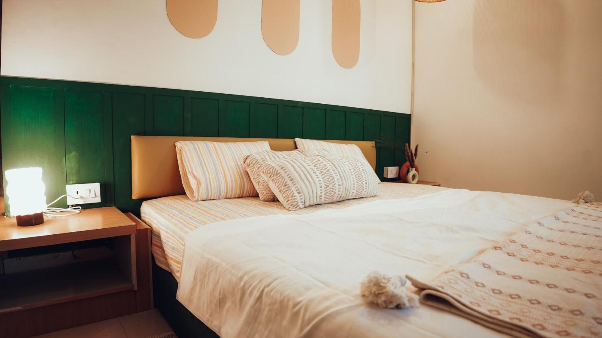 רישיקש Art Bliss Hostel מראה חיצוני תמונה