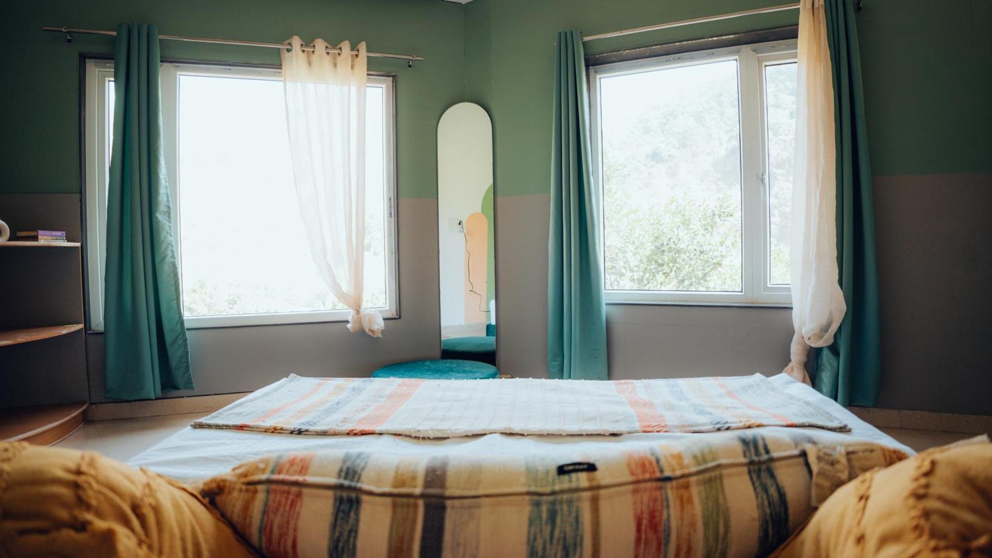 רישיקש Art Bliss Hostel מראה חיצוני תמונה