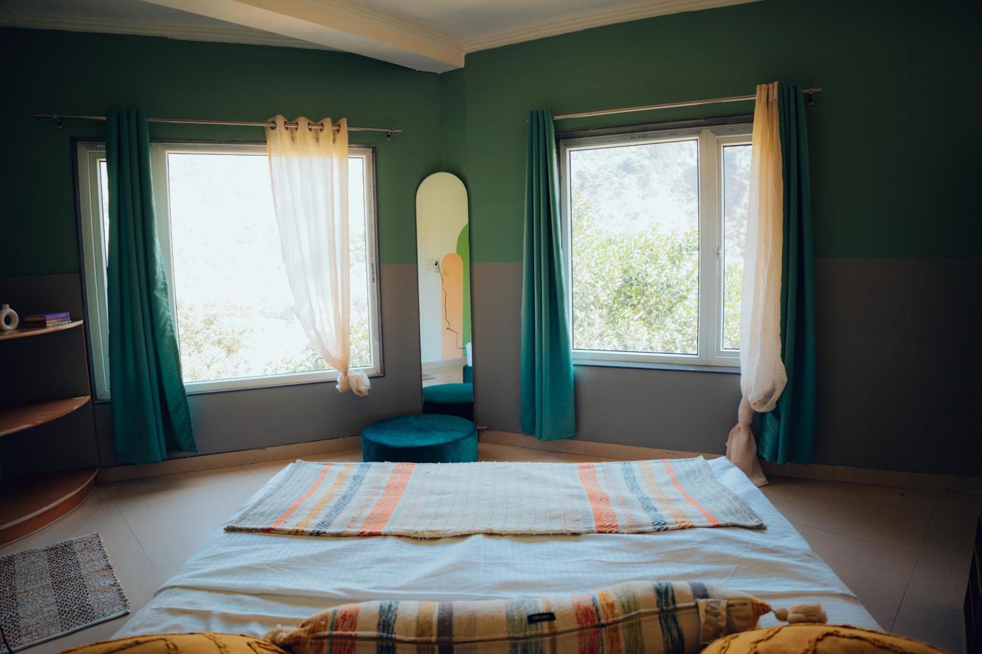 רישיקש Art Bliss Hostel מראה חיצוני תמונה