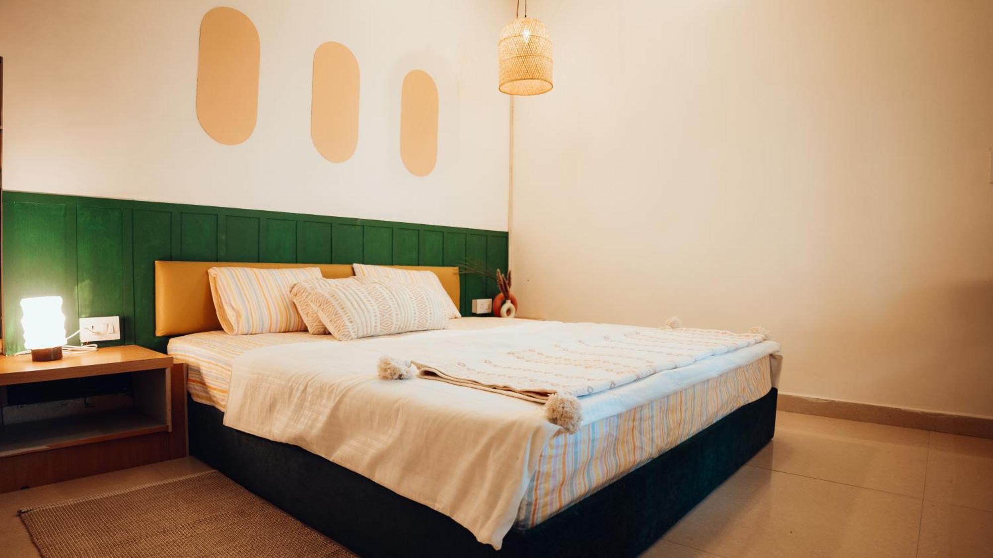 רישיקש Art Bliss Hostel מראה חיצוני תמונה