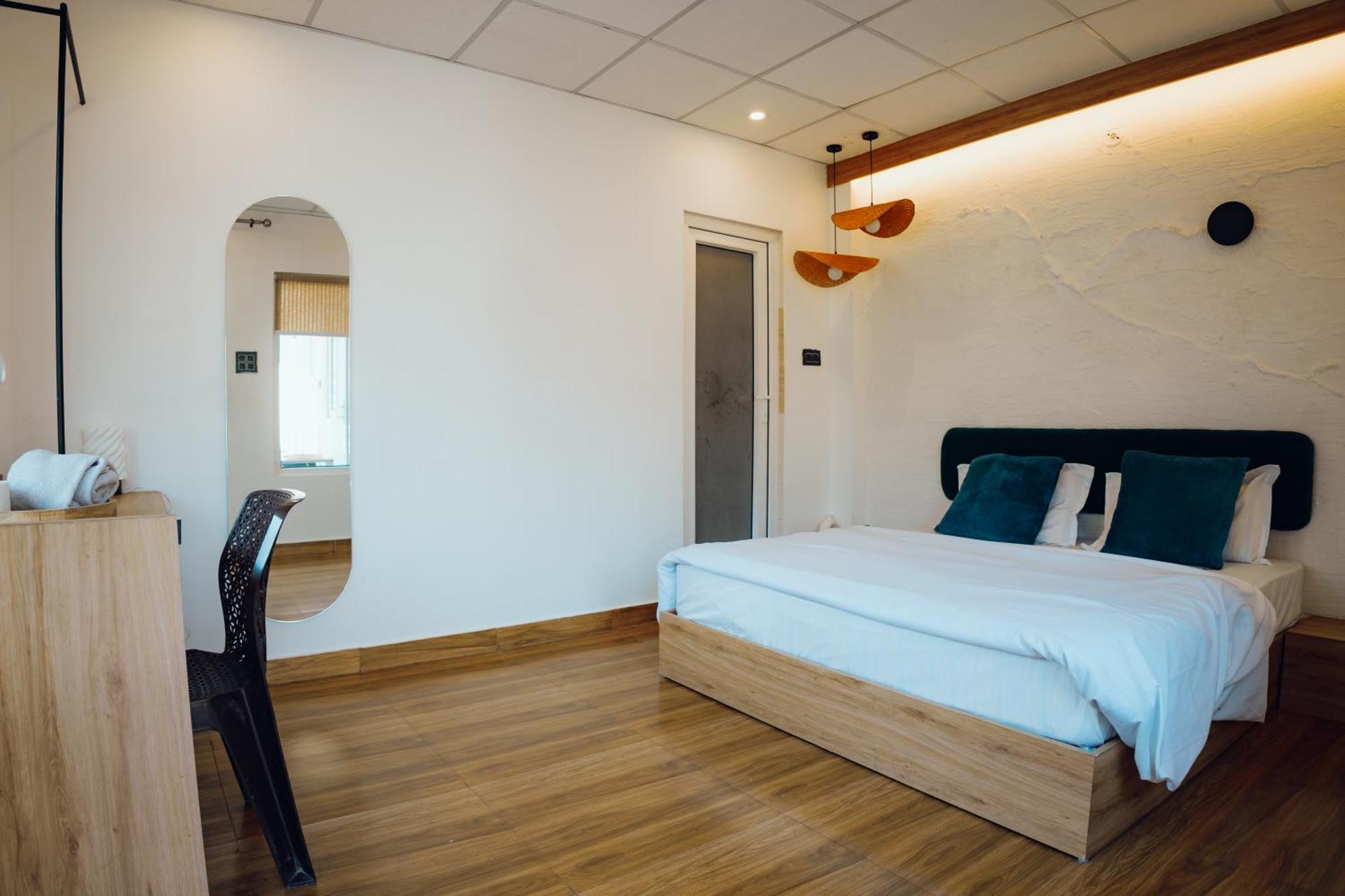 רישיקש Art Bliss Hostel מראה חיצוני תמונה