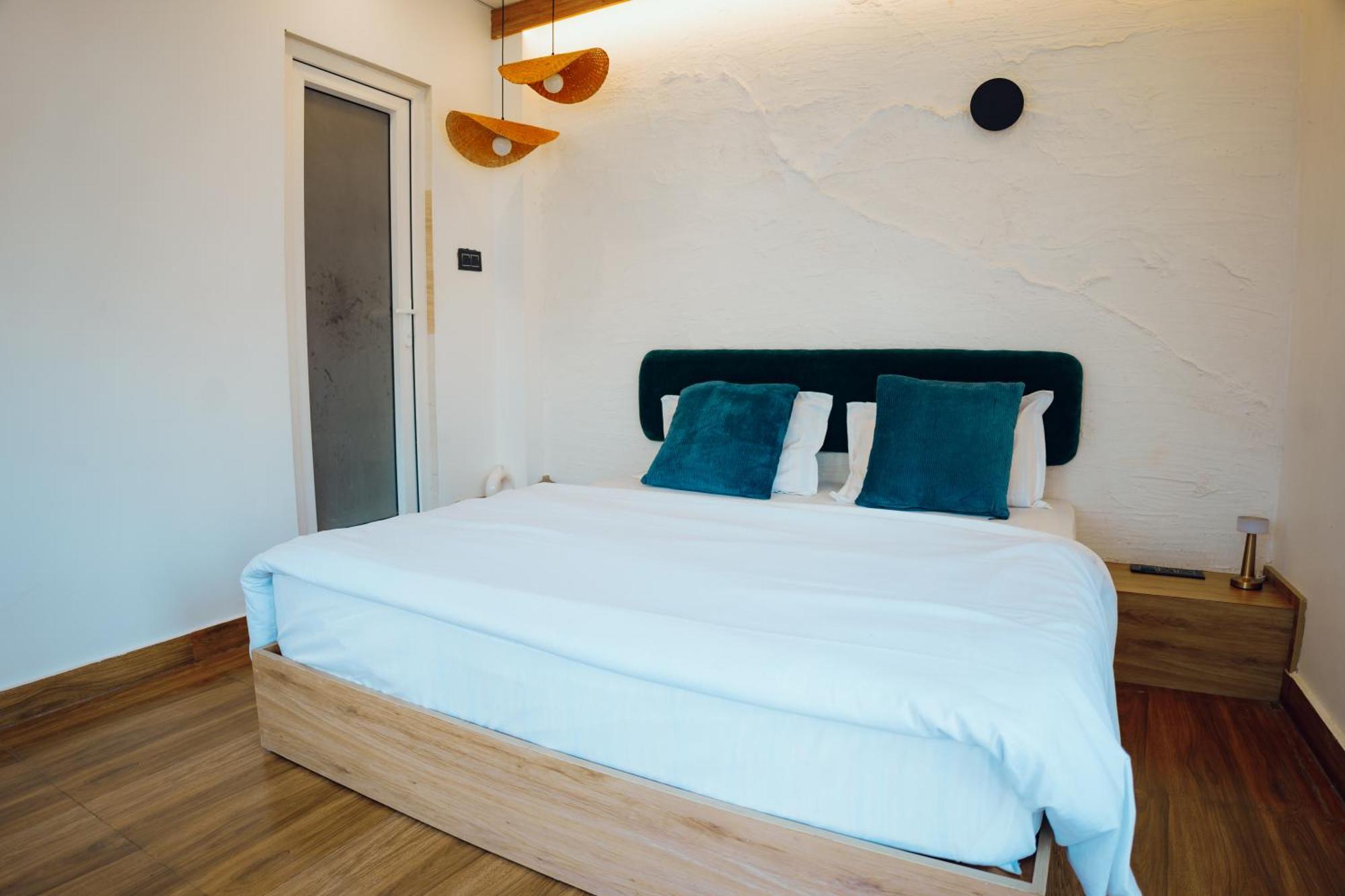 רישיקש Art Bliss Hostel מראה חיצוני תמונה