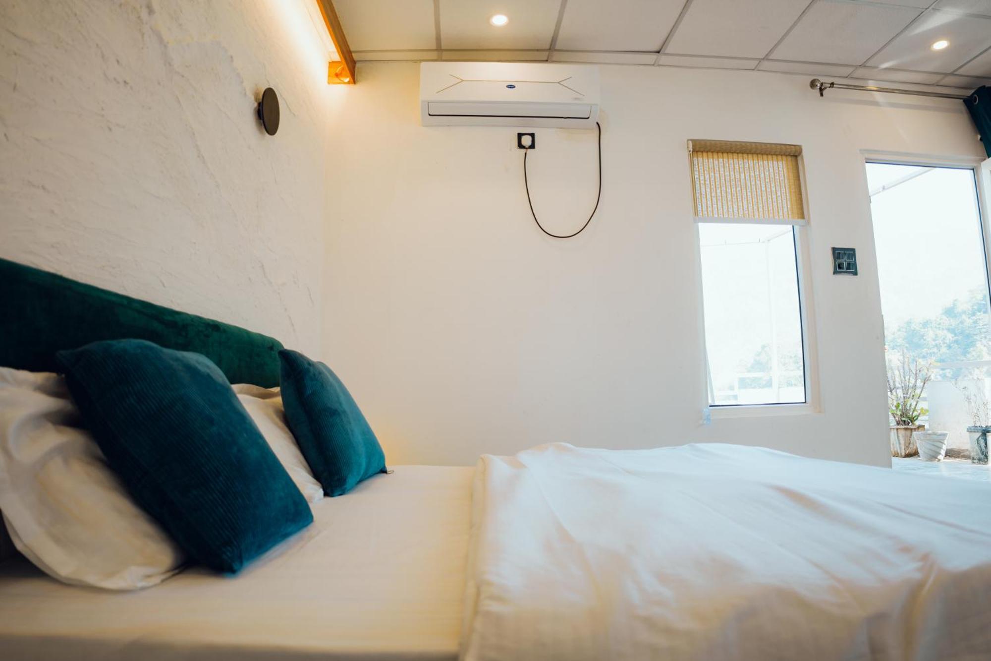 רישיקש Art Bliss Hostel מראה חיצוני תמונה