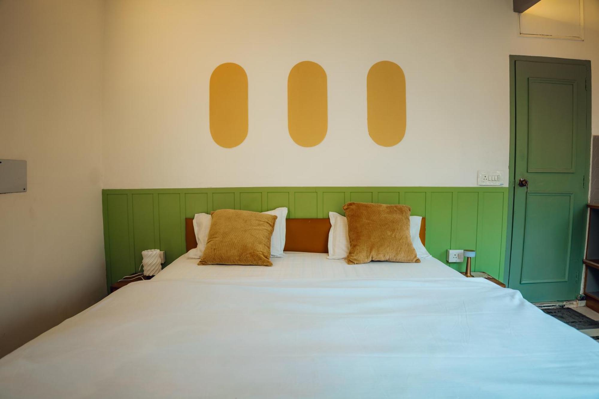 רישיקש Art Bliss Hostel מראה חיצוני תמונה